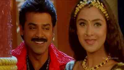 Vachindhi Palapitta Song Lyrics From Kalisundam Raa Movie In Telugu